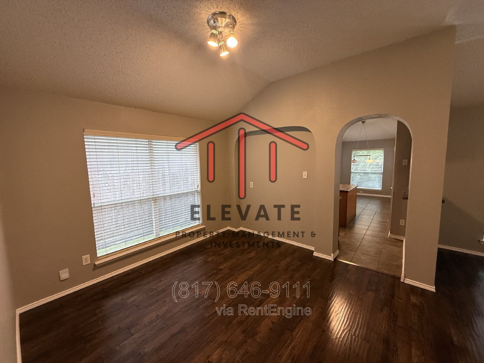 Charming 3 Bedroom Haven with 2 Full Baths in Fort Worth. Spacious 1748 Sq. Ft. Retreat on Comfort Drive! property image