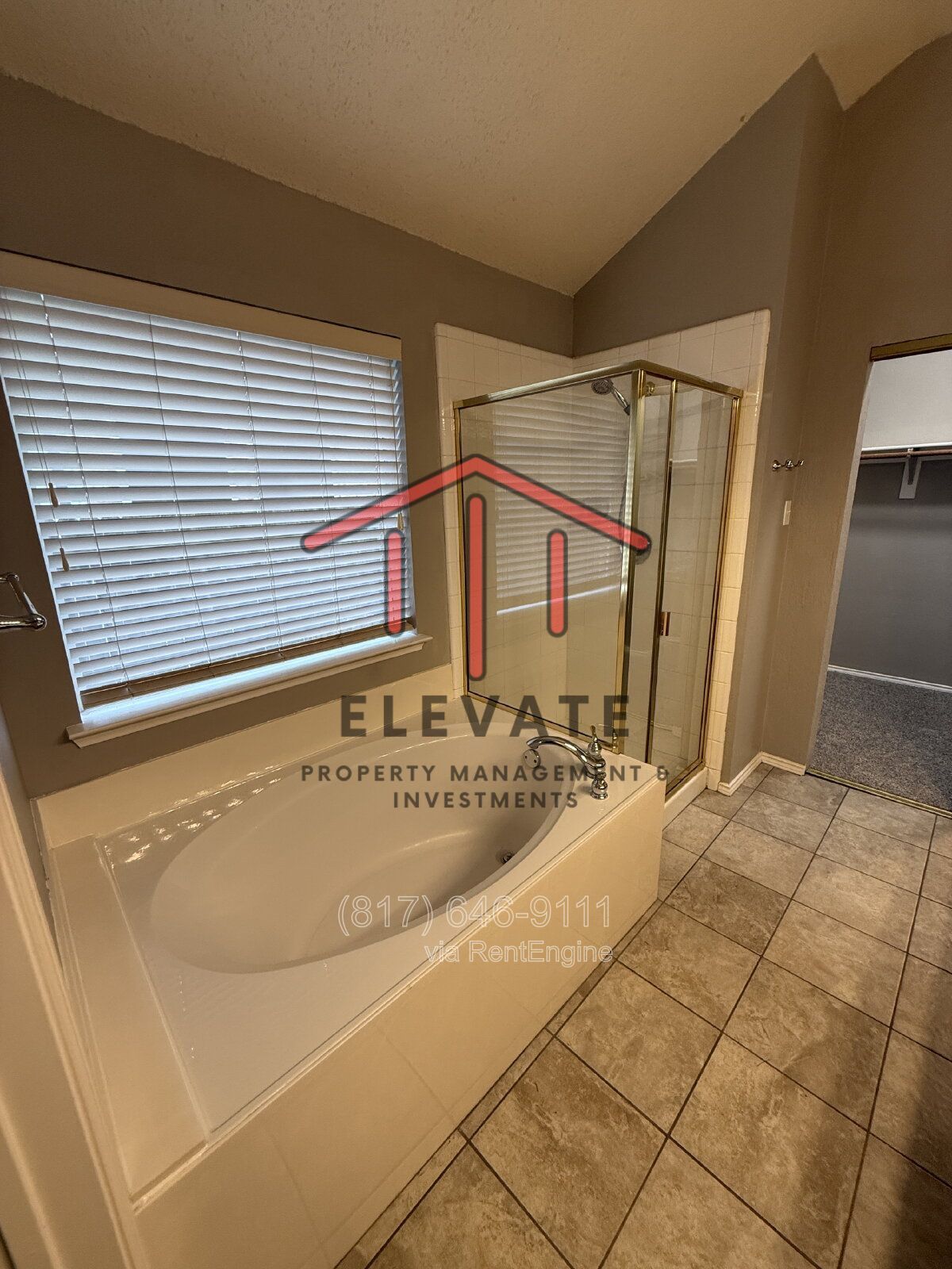 Charming 3 Bedroom Haven with 2 Full Baths in Fort Worth. Spacious 1748 Sq. Ft. Retreat on Comfort Drive! property image